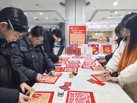 812a5e7e90cbb6d3f1115b6532640d39